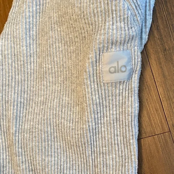 ALO Yoga grey Striped Track Pants - Picture 6 of 7